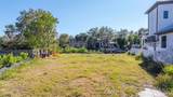 678 Geneva Place - Photo 9
