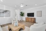2138 Chestnut Street - Photo 18