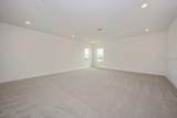 16029 Volterra Point - Photo 29