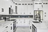 288 Roosevelt Avenue - Photo 24