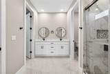 288 Roosevelt Avenue - Photo 41