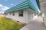 205 Kings Boulevard - Photo 2