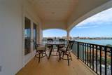 824 Island Way - Photo 17