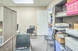 504 Baker Street - Photo 29