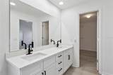 5729 King James Avenue - Photo 18