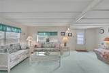 37 William Penn Way - Photo 4