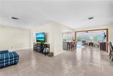 911 Silver Palm Way - Photo 9