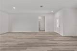 404 Manitoba Lane - Photo 13