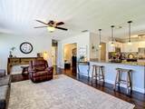 135 Connie Avenue - Photo 5