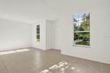 1439 Sedgwick Drive - Photo 4