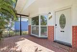 3053 Oaklawn Ave - Photo 2