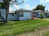 1011 2ND Street - Photo 3