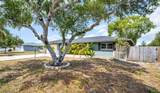 2542 Wynnewood Drive - Photo 2
