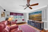 6915 Versailles - Photo 3