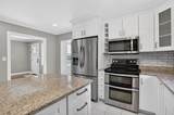 2810 Sanders Drive - Photo 14