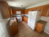 906 Essex Road - Photo 3