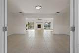 3945 Fontainebleau Drive - Photo 4