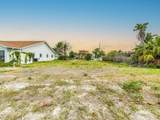 813 Bay Point Drive - Photo 11