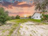 813 Bay Point Drive - Photo 8
