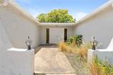 9131 Hunt Club Lane - Photo 4