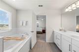 7878 Greenway Avenue - Photo 38