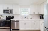 916 17TH Street - Photo 19