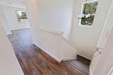 802 18TH Street - Photo 19