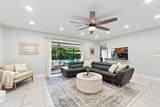 1683 Oak Place - Photo 15