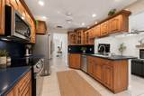 1683 Oak Place - Photo 35