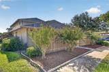810 Hunters Court - Photo 2