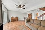 1514 Chateaux De Ville Court - Photo 8