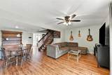 1514 Chateaux De Ville Court - Photo 9