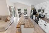 1092 Gage Avenue - Photo 11