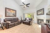 961 Lakewood Terrace - Photo 16