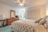 961 Lakewood Terrace - Photo 37