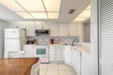 961 Lakewood Terrace - Photo 9