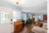 552 Hamlet Drive - Photo 4