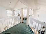 961 Lakewood Terrace - Photo 27