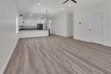 558 Wallace Street - Photo 3