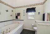11231 Sun Tree Road - Photo 18
