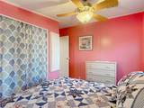 10033 Wellington Avenue - Photo 32