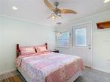10033 Wellington Avenue - Photo 34