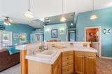 2730 Comanche Point - Photo 9