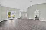 10294 Desert Sparrow Avenue - Photo 18