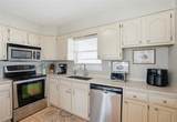 323 Kelly Street - Photo 15