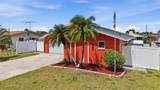 13815 Plumosa Avenue - Photo 35