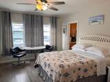 1901 Hyde Park St - Photo 2