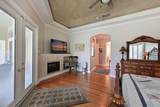 10209 Discovery Terrace - Photo 16