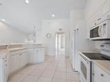 7335 Fountain Palm Circle - Photo 17