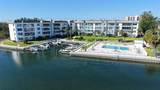 600 Sutton Place - Photo 33